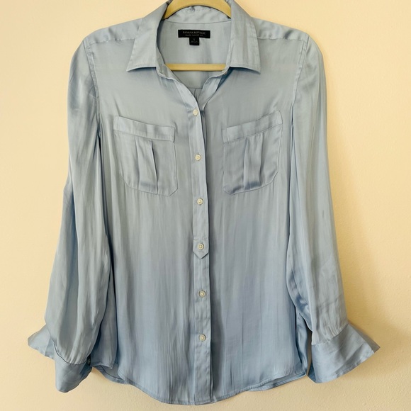 Banana Republic Blue Dillon Classic Fit button down Shirt - Picture 4 of 6